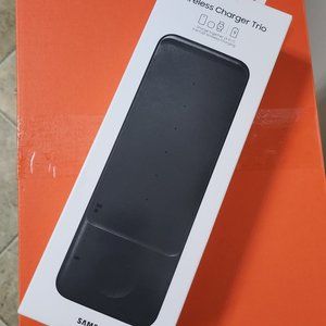 New & Unopened Samsung Wireless Charger Trio